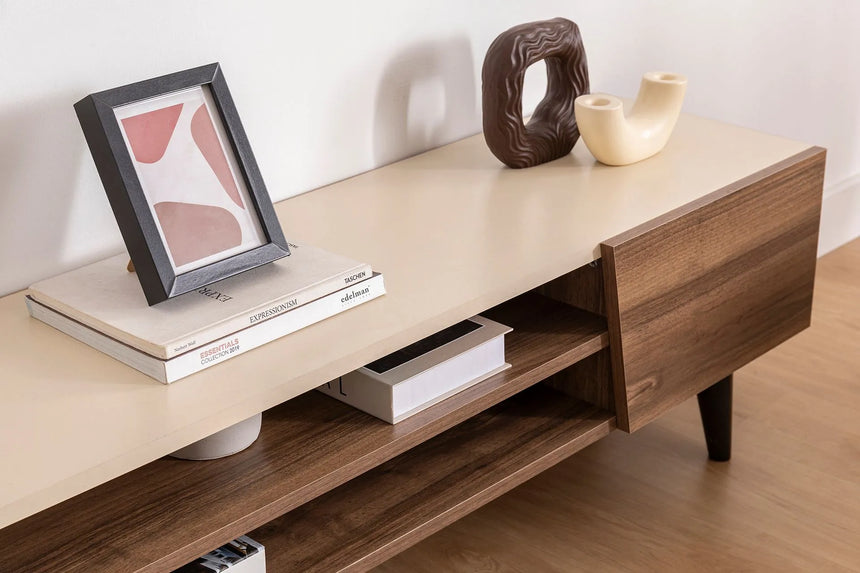 LARK TV SEHPASI, CEVİZ AYTAŞI