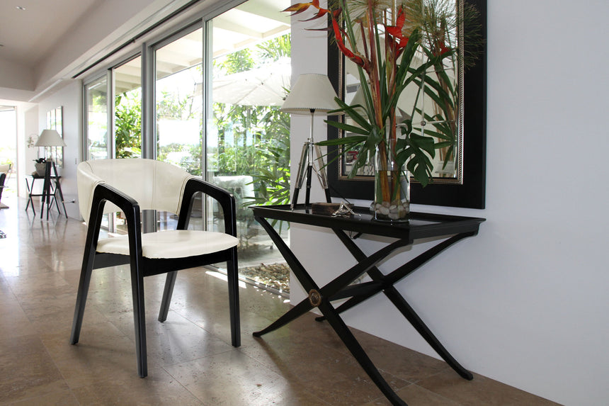 Chara Siyah Ahşap Ayaklı Sandalye